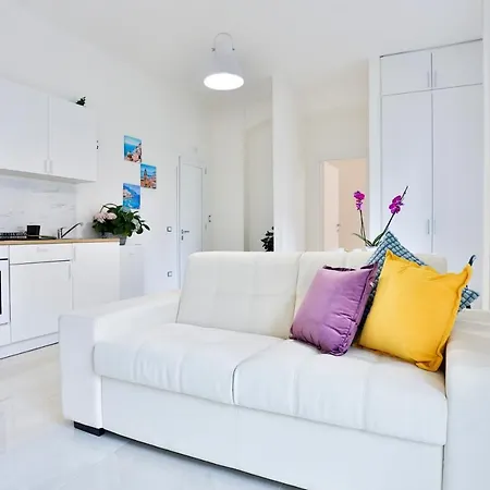 Stazione & Centro Apartmán Salerno